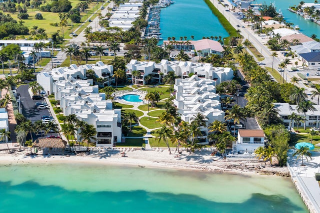 5 of 39 - 601 W Ocean Dr Drive #203a, Key Colony Beach, FL