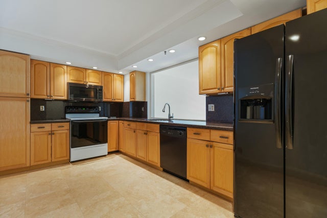 4 of 24 - 4740 S Ocean Boulevard #315, Highland Beach, FL