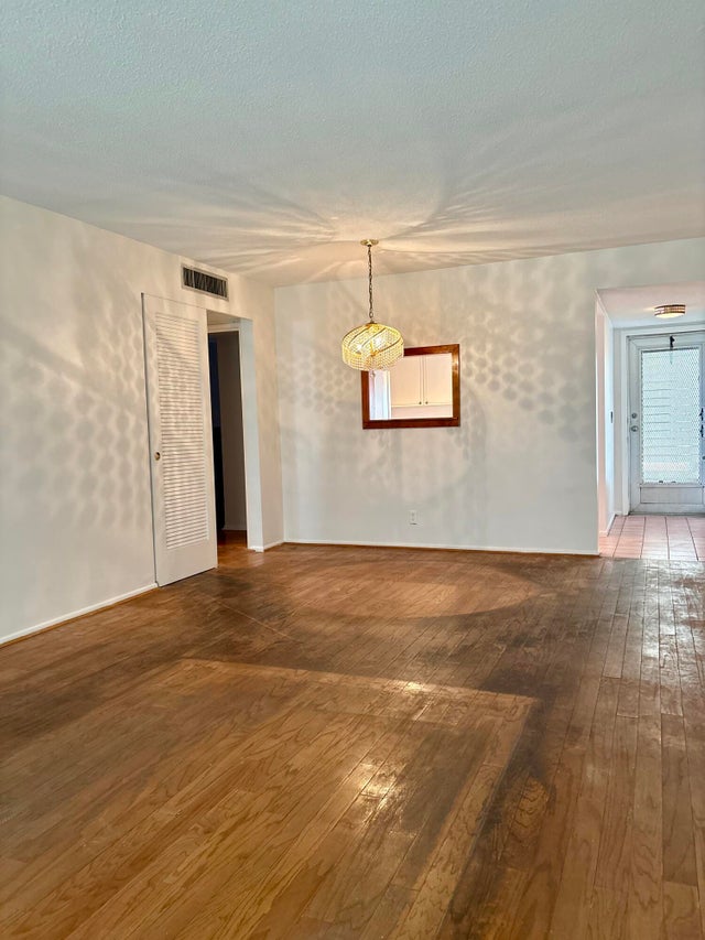 5 of 16 - 2540 Boundbrook Boulevard #110, Palm Springs, FL