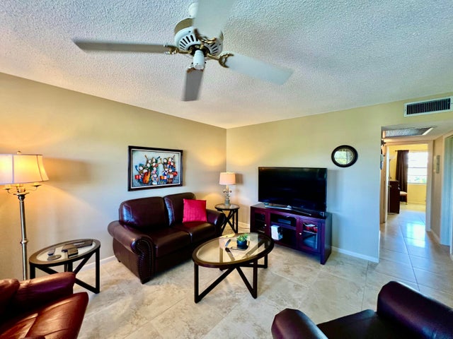 2 of 52 - 4015 Islewood D, Deerfield Beach, FL