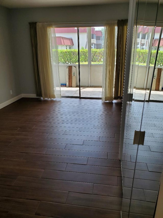 5 of 11 - 12026 Greenway Circle S #102, Royal Palm Beach, FL