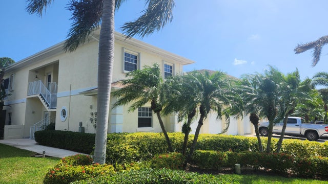 1 of 33 - 4125 Gator Trace Road, Fort Pierce, FL