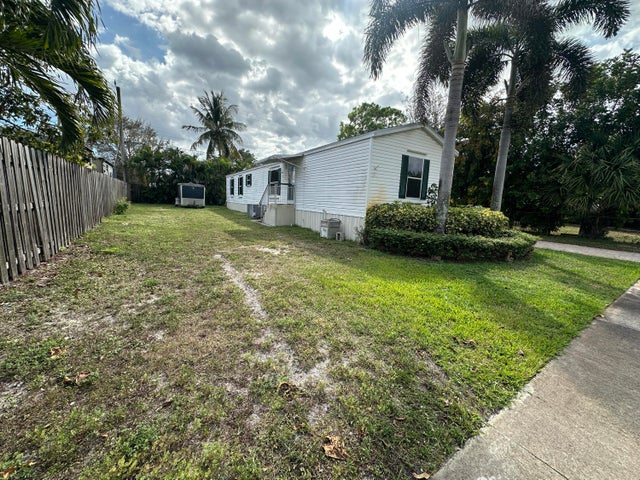 2 of 13 - 5920 Cartier Rd, West Palm Beach, FL