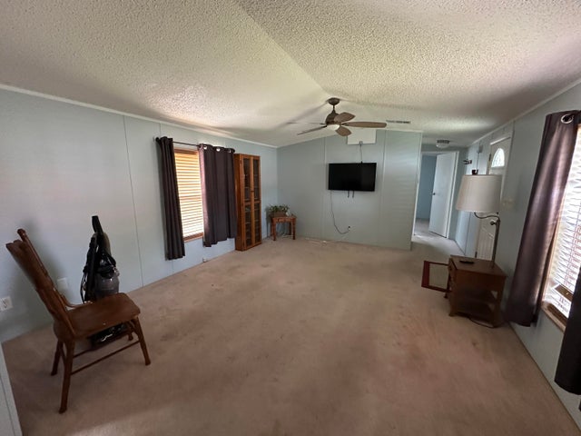 4 of 13 - 5920 Cartier Rd, West Palm Beach, FL