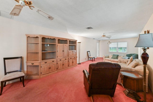 4 of 25 - 634 Hummingbird Lane, Delray Beach, FL