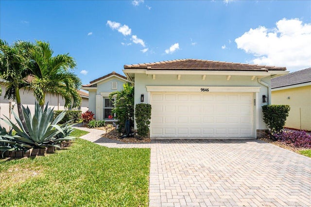 1 of 32 - 9846 Sw Eastbrook Cir, Port Saint Lucie, FL