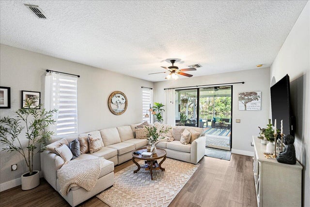 4 of 32 - 9846 Sw Eastbrook Cir, Port Saint Lucie, FL