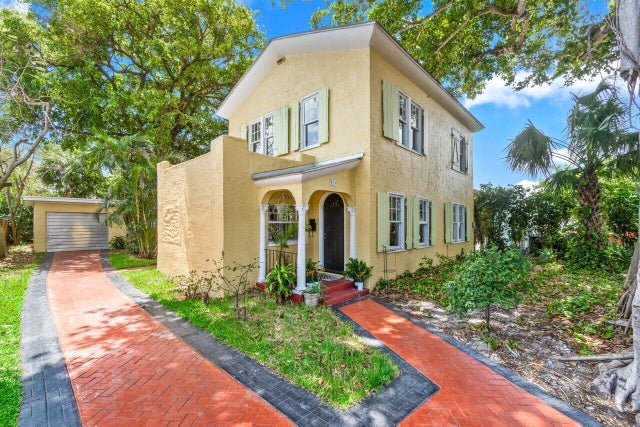 2 of 27 - 924 Almeria Road, West Palm Beach, FL