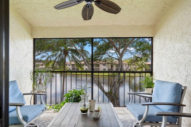 2 of 27 - 9261 Vista Del Lago #h, Boca Raton, FL