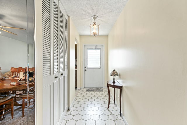 3 of 28 - 674 Laconia Circle, Lake Worth, FL
