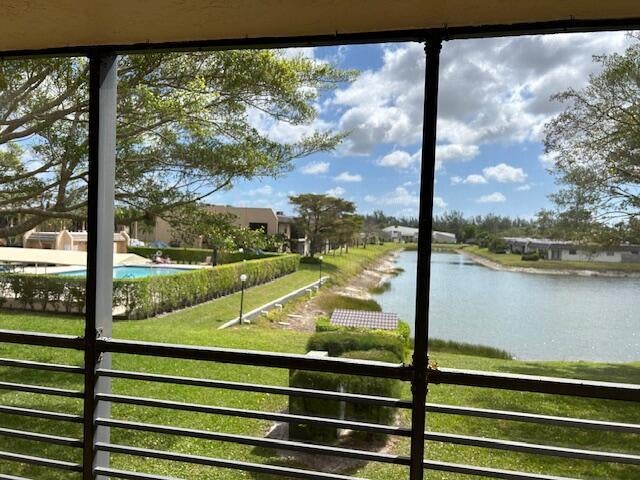 3 of 40 - 140 Lake Nancy Lane #213, West Palm Beach, FL