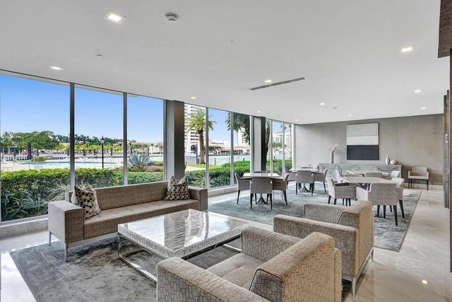 2 of 35 - 701 E Camino Real #4b, Boca Raton, FL