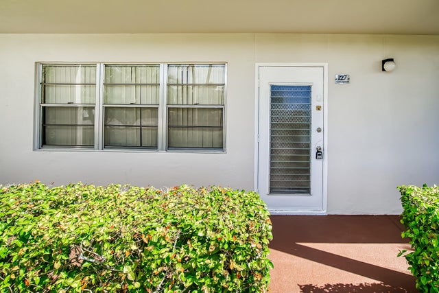 4 of 46 - 127 Southampton B #127, West Palm Beach, FL