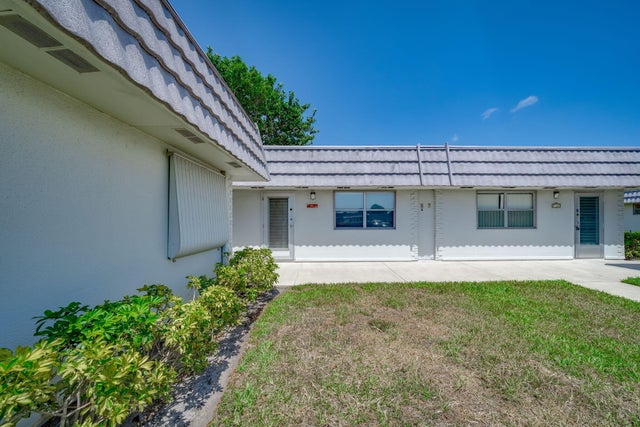 3 of 35 - 8 Valencia #a, Delray Beach, FL