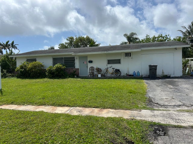 1 of 4 - 3206 Bermuda Road, Palm Beach Gardens, FL