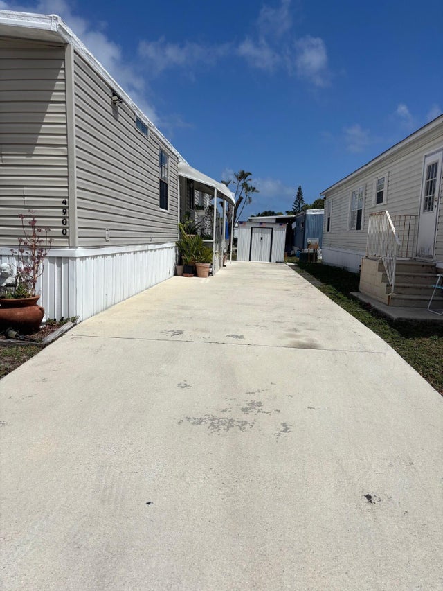5 of 37 - 4900 Nw 2nd Avenue, Deerfield Beach, FL