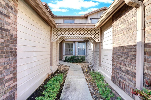 3 of 45 - 300 Crosswinds Drive #e2, Greenacres, FL