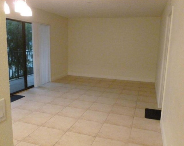 2 of 10 - 1521 Windorah Wy #h, West Palm Beach, FL