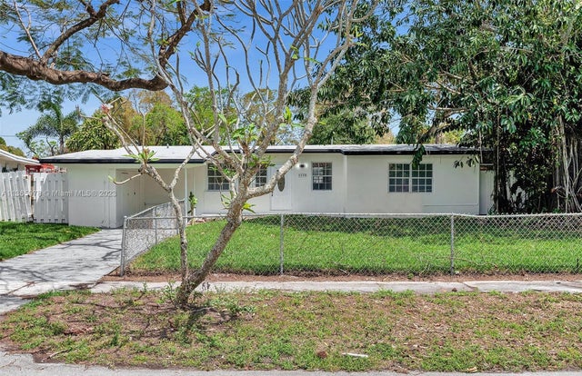 1 of 38 - 1150 Sw 46th Avenue, Plantation, FL