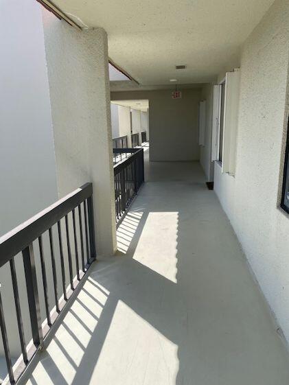 5 of 29 - 2500 Presidential Way #405, West Palm Beach, FL