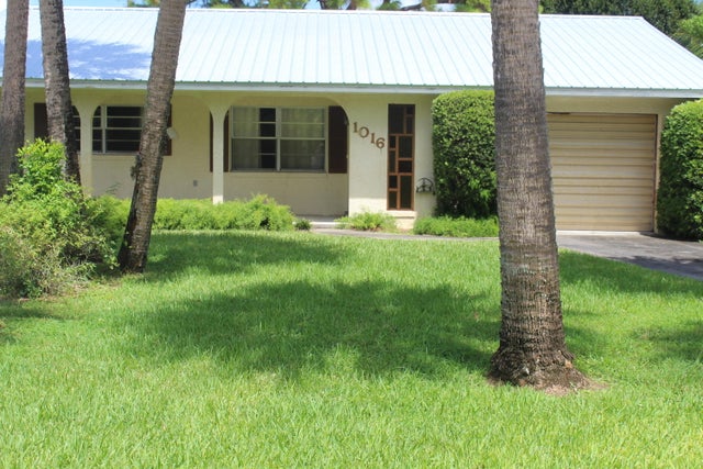 1 of 37 - 1016 Jamaica Avenue, Fort Pierce, FL