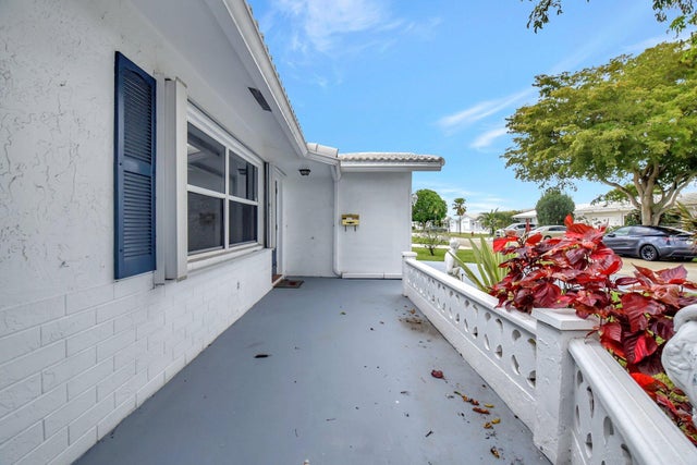 4 of 48 - 1902 Sw 22nd Avenue, Boynton Beach, FL