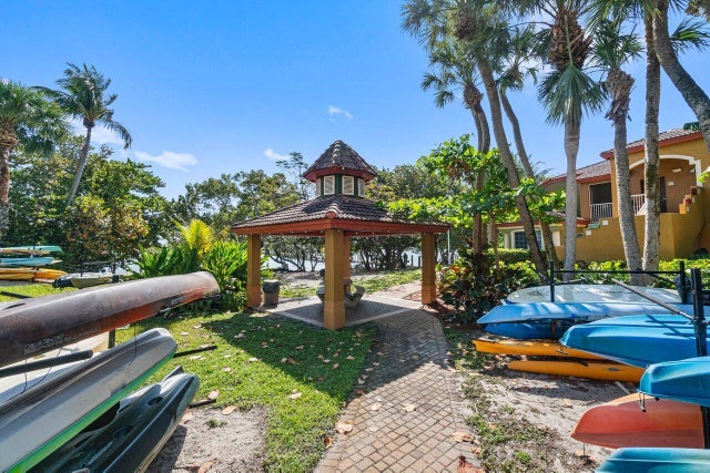 5 of 47 - 7 Via Lago, Boynton Beach, FL