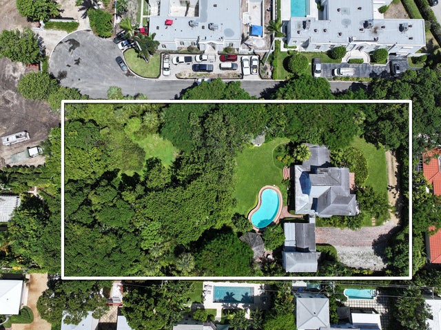 4 of 6 - 3 S Lake Trl, Palm Beach, FL