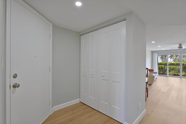 5 of 25 - 801 Lake Shore Drive #112, Lake Park, FL