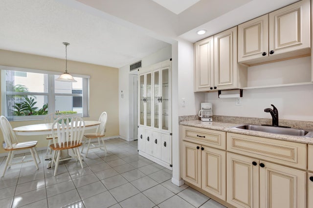 5 of 83 - 161 Normandy #d, Delray Beach, FL