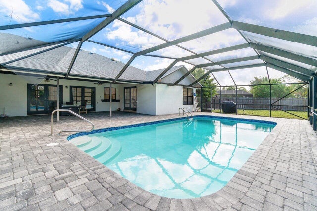 2 of 30 - 325 Knotty Wood Lane, Wellington, FL