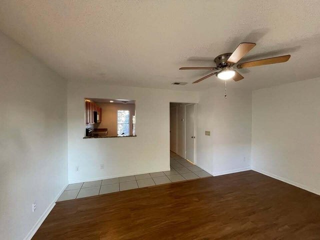 3 of 5 - 5029 Breckenridge Pl #11, West Palm Beach, FL
