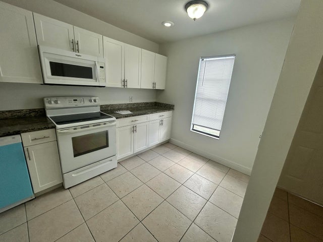 4 of 16 - 5057 Breckenridge Place #18, West Palm Beach, FL