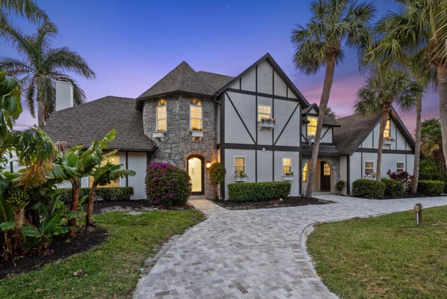 2 of 36 - 121 Queen Eugenia Ct, Hutchinson Island, FL