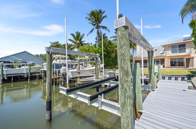 4 of 36 - 121 Queen Eugenia Ct, Hutchinson Island, FL