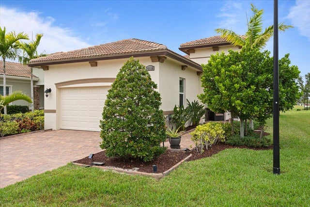 Photo of Listing #RX-11080227