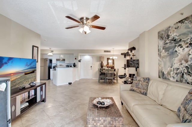 3 of 42 - 1000 Scotia Drive #204, Hypoluxo, FL