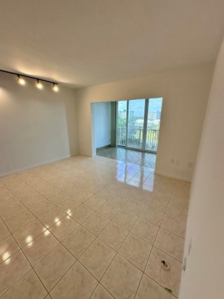 Photo of Listing #RX-11080275