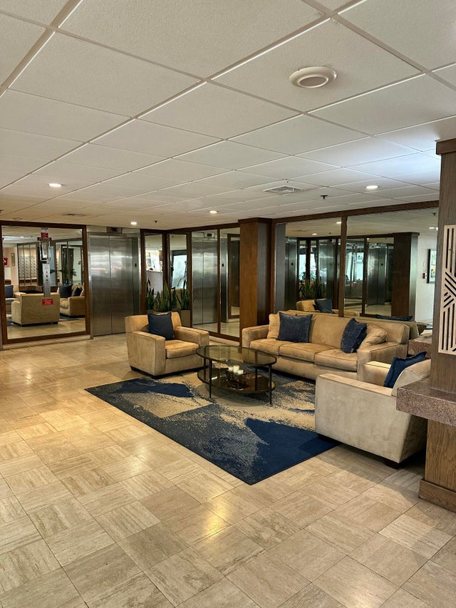 4 of 43 - 3850 Washington Street #510, Hollywood, FL