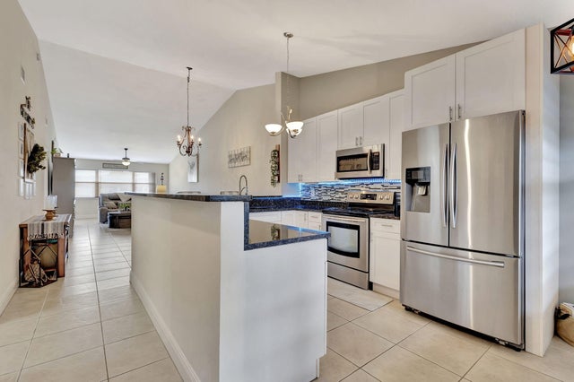 5 of 33 - 4693 Lucerne Lakes Blvd E #203, Lake Worth, FL
