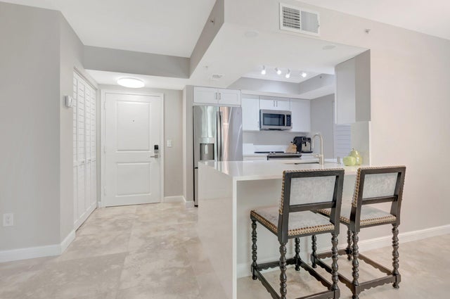 4 of 40 - 99 Se Mizner Boulevard #636, Boca Raton, FL