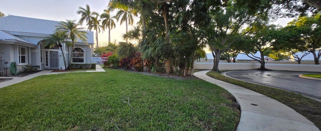 3 of 33 - 2285 Saratoga Lane, West Palm Beach, FL