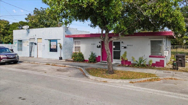 1 of 25 - 1504 N Sapodilla Av, West Palm Beach, FL