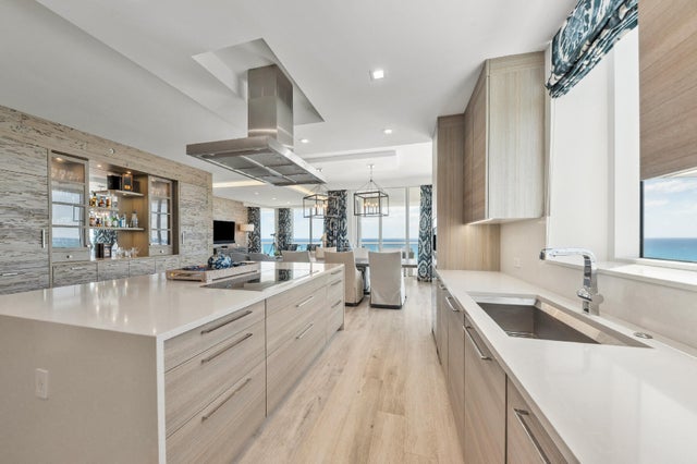 4 of 46 - 3730 N Ocean Dr #10b, Singer Island, FL