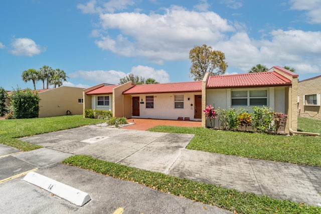 2 of 43 - 107 Lake Anne Drive, West Palm Beach, FL