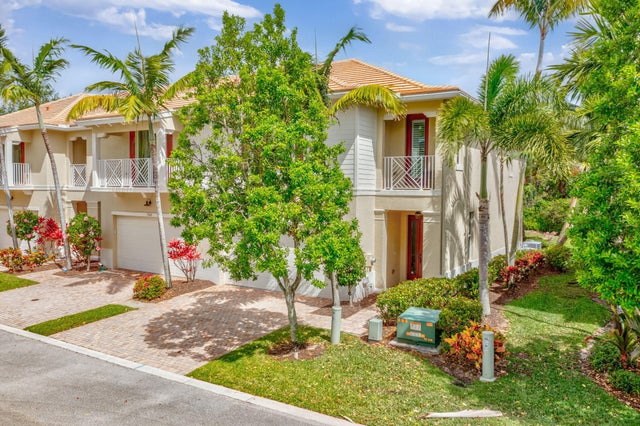 7265 Oxford Court, Palm Beach Gardens