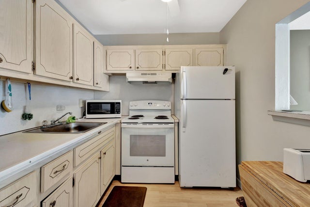 3 of 25 - 320 Horizons W #210, Boynton Beach, FL