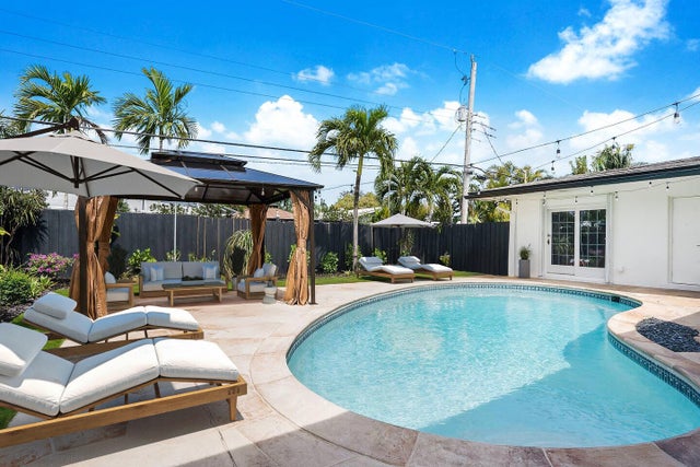 1 of 14 - 2001 Ne 62nd Street, Fort Lauderdale, FL