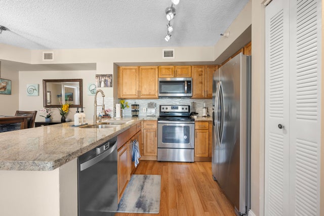 5 of 24 - 110 Yacht Club Way #104, Hypoluxo, FL