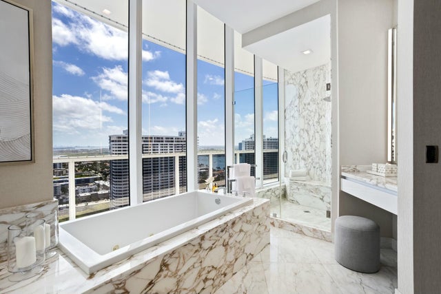 5 of 64 - 4100 Island Boulevard #ph-1, Aventura, FL